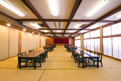 《 Large banquet hall 》